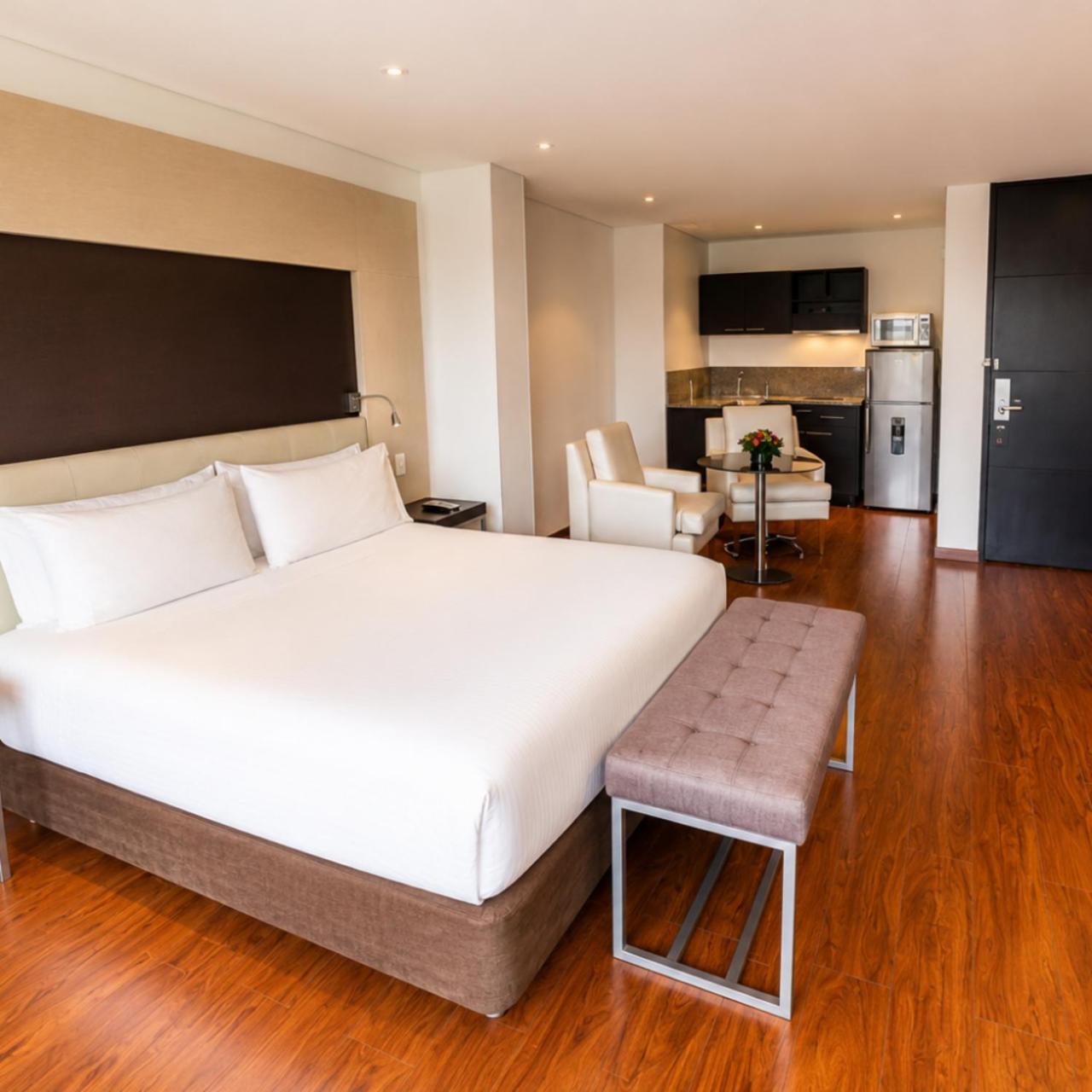 Suite City View