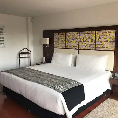 Hotel Celebrities Suites-3